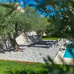 펜션 Villa Flora Abrega 포레치