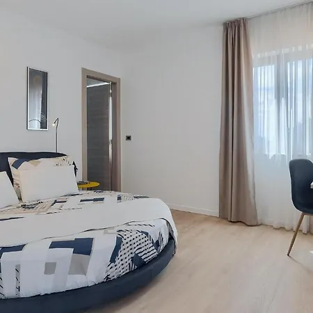 Holiday home Lovely In With Kitchen Porec
