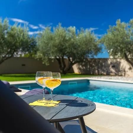 Σπίτι διακοπών Villa Flora Abrega *
