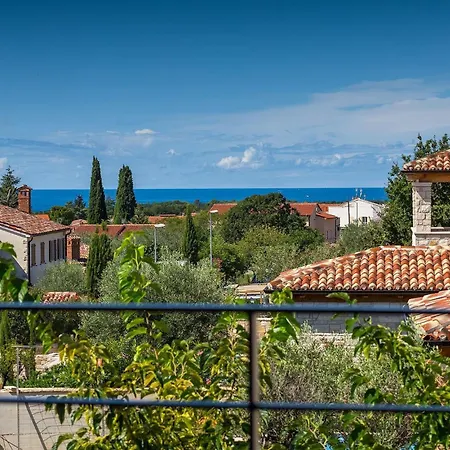 Villa Flora Abrega *