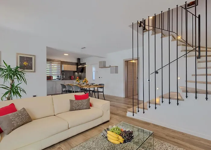 Villa Flora Abrega Ferienhaus *